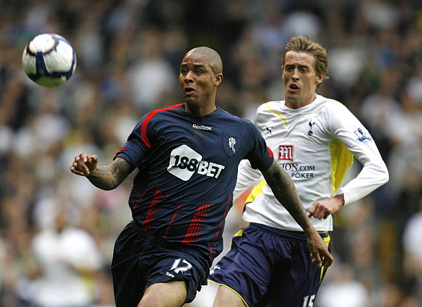 何在这场变 何在这场变