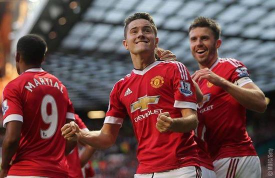 以快节奏应 以快节奏应